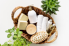 Produits ménagers écologiques utilisés par Green Horiz’Home pour une conciergerie écoresponsable.